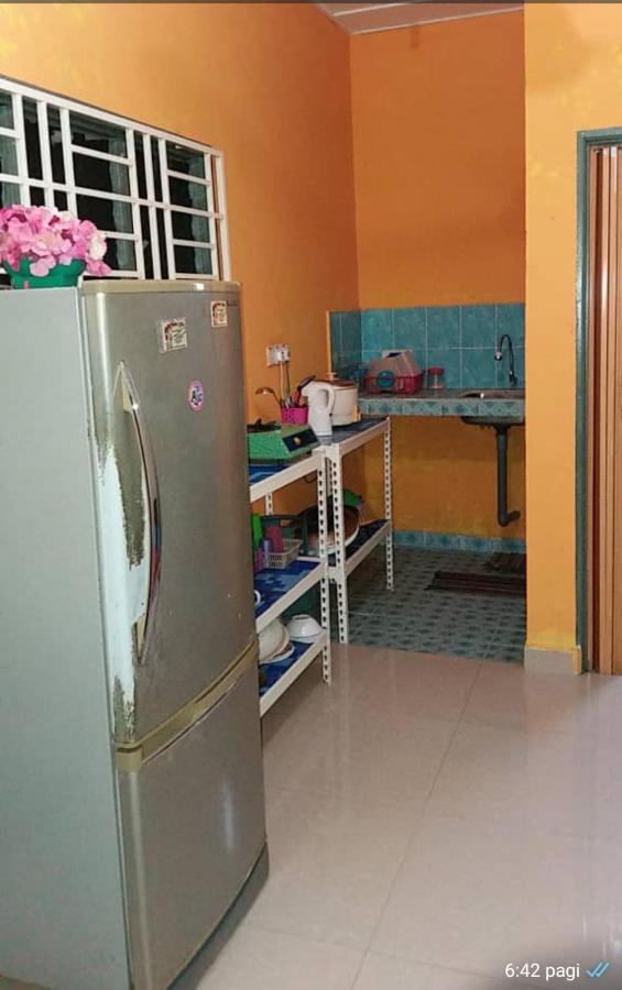 Dhia Irdina Homestay Paya Rewak Exteriör bild