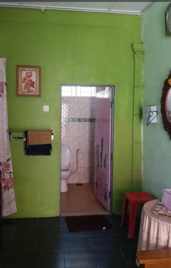 Dhia Irdina Homestay Paya Rewak Rum bild