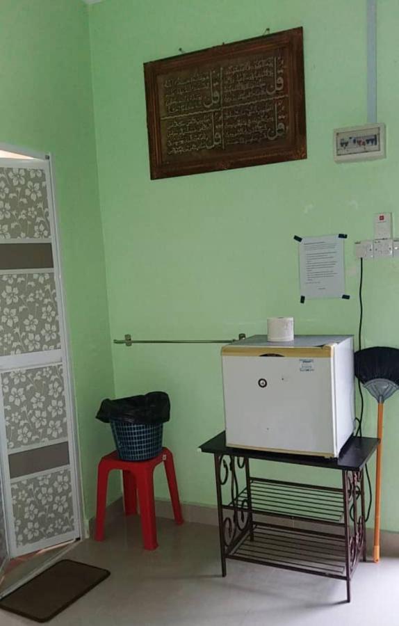 Dhia Irdina Homestay Paya Rewak Exteriör bild