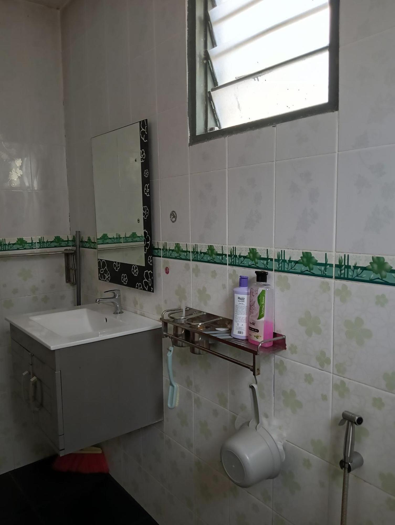 Dhia Irdina Homestay Paya Rewak Exteriör bild