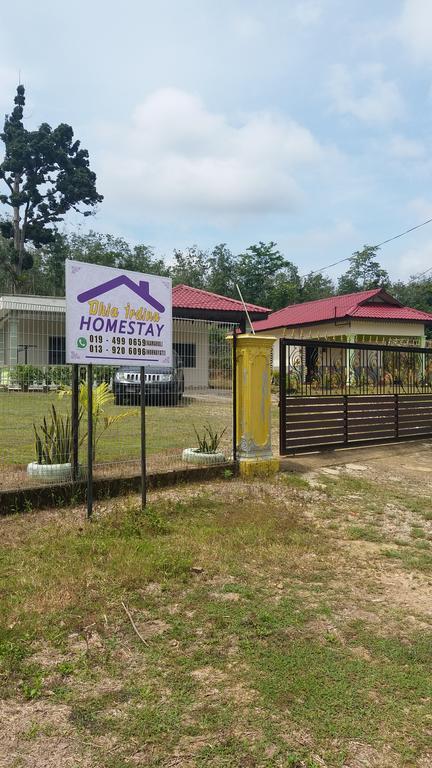 Dhia Irdina Homestay Paya Rewak Exteriör bild