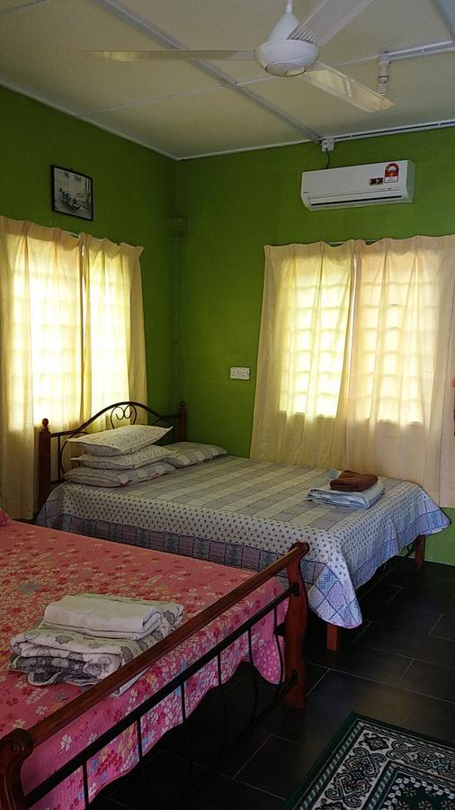 Dhia Irdina Homestay Paya Rewak Exteriör bild