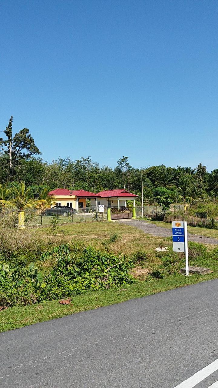 Dhia Irdina Homestay Paya Rewak Exteriör bild